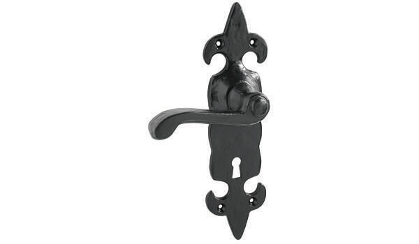 No 724 Fleur De Leys Lock Handles